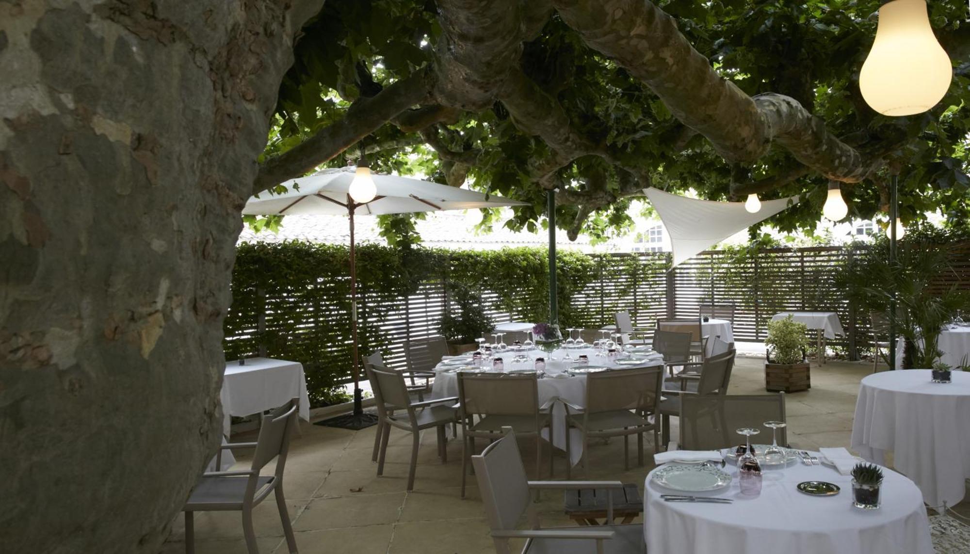 Logis Hotel - Restaurant Maison Claude Darroze Langon  Eksteriør billede