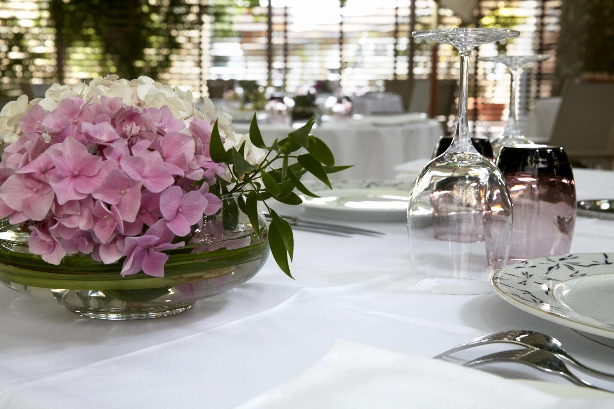 Logis Hotel - Restaurant Maison Claude Darroze Langon  Eksteriør billede