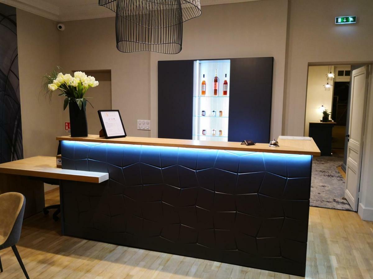 Logis Hotel - Restaurant Maison Claude Darroze Langon  Eksteriør billede